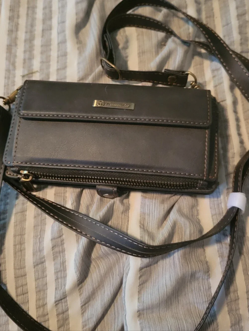 CaseMe Crossbody Phone Wallet in Black With Shoulder or Wrist Strap